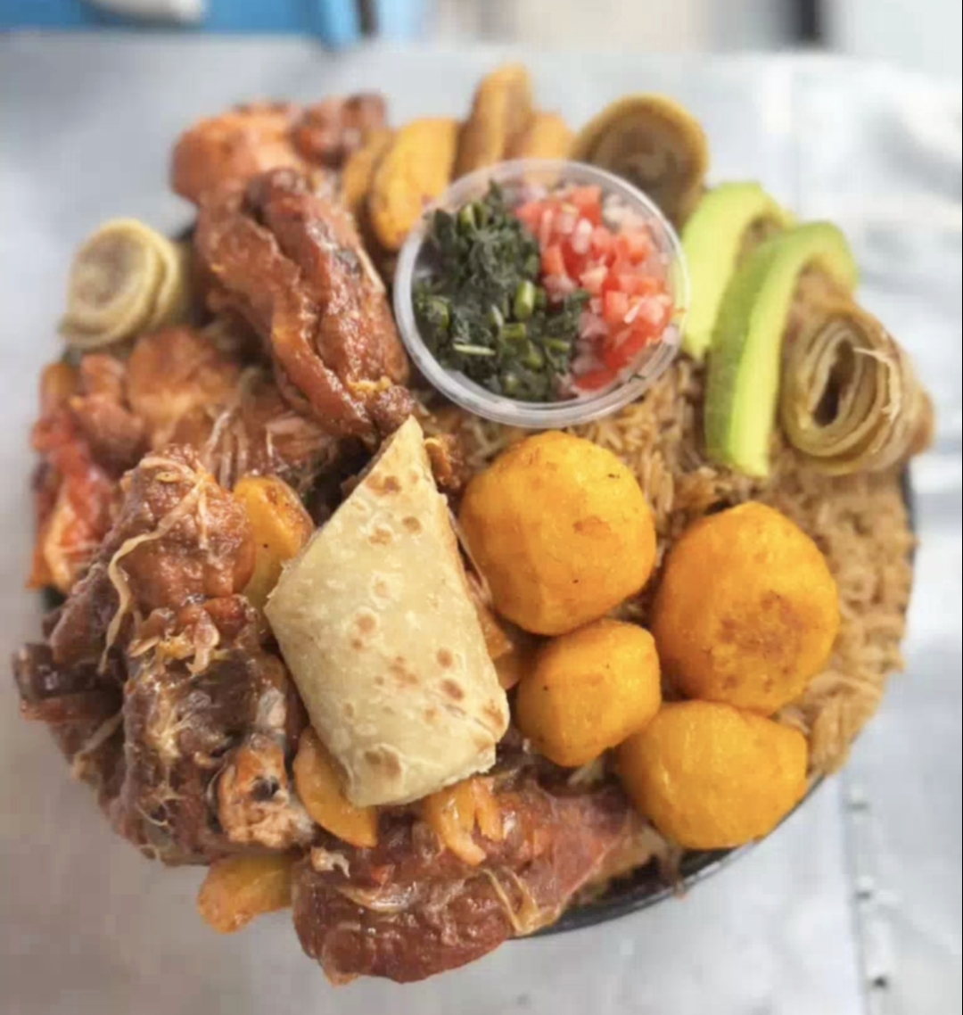 CK Chicken Lusaniya platter with chicken, pilau, chapati and avocado
